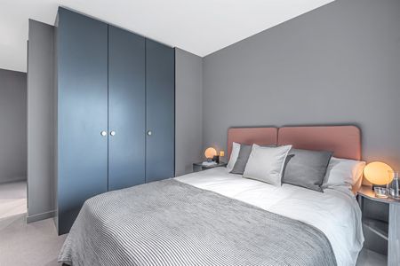 Available from 19/12/2025 - 2 Bed Apartment, Furnished - Photo 5