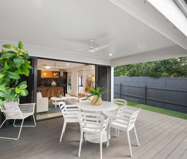 Sleek three-bedroom home is a tranquil abode - Photo 4