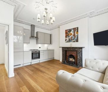 1 Bedroom Apartment - Photo 2