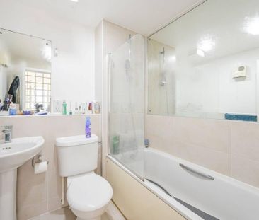 2 bedroom flat to rent - Photo 6