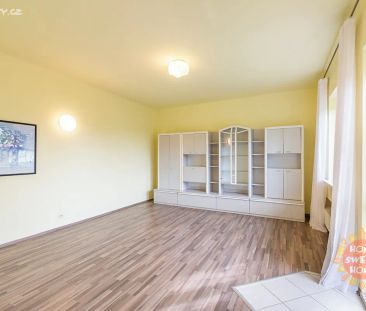 Pronájem bytu 1+1 51 m² - Photo 1