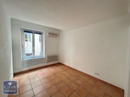 Location Appartement 3 pièces 101m² MARSEILLE 1er - Photo 4