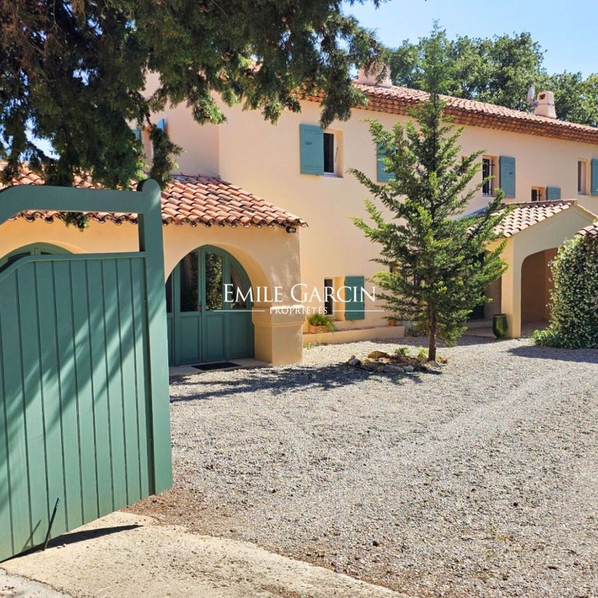 Jolie villa à louer à Saint-Zacharie dans le Var - Photo 1