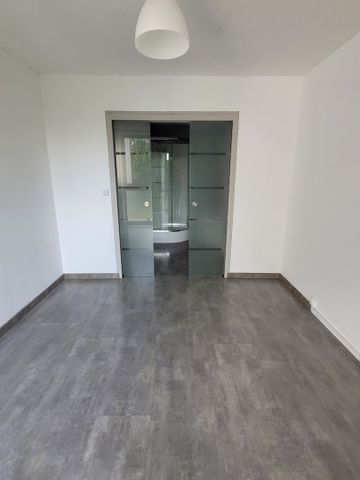 Location Appartement 4 pièces 70m² MAUBEUGE 59600 - Photo 4