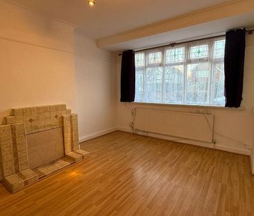 3 bedroom semi-detached house to rent - Photo 6