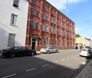 Studio to rent - Photo 6