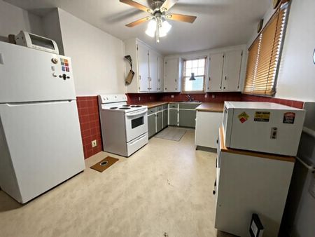 For Lease - 16 Kingsway Drive Unit# Upper Unit, Hamilton, Ontario - Photo 2