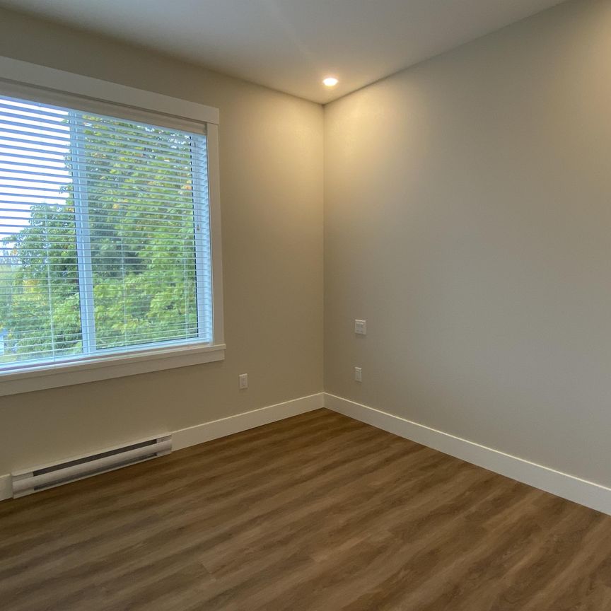 175 Weld Street - 302 - Photo 1