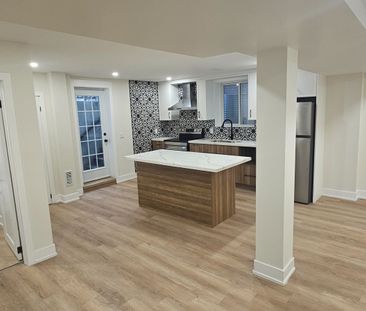 For Lease - 281 Blue Dasher Boulevard, Bradford West Gwillimbury, O... - Photo 3