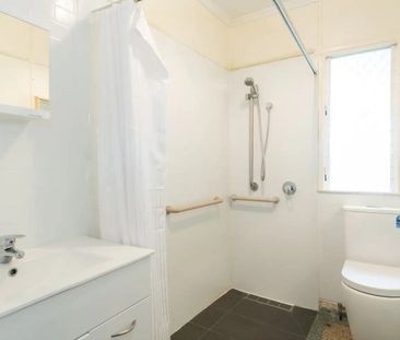 17 Kivas Street, Tarragindi QLD 4121 - House For Rent | Domain - Photo 6