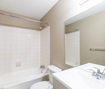 4646 73 Street NW, Calgary - Photo 6