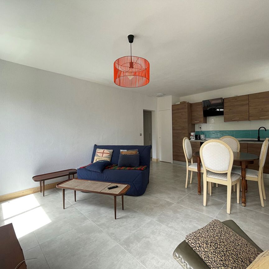 Location Appartement 2 pièces 53m² - Photo 1