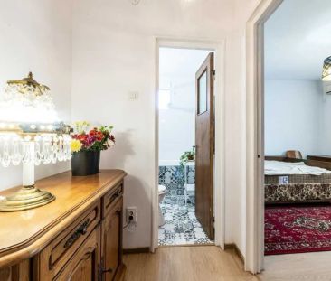 Inchiriez ap 2 camere, semi-decom, renovat, sector 6, 400 Euro/luna - Photo 4