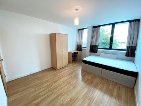 2 bedroom apartment to rent - Photo 4