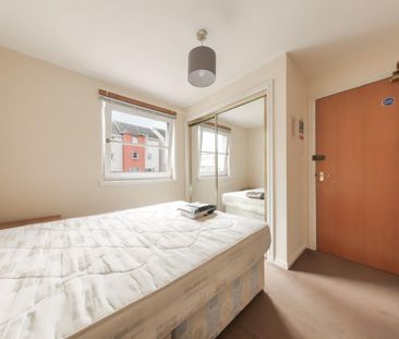 5 bedroom townhouse to rent - Photo 6