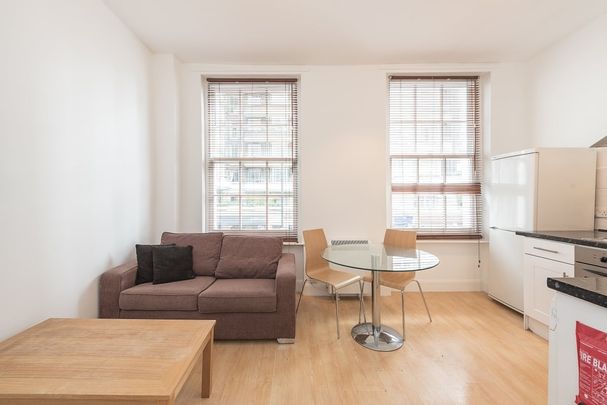 1 bedroom flat to rent - Photo 1