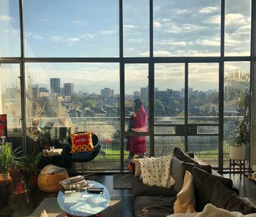 Stunning and Spacious Loft Style 2 Bed/2 Bath Flat to Rent in N1 - Photo 1