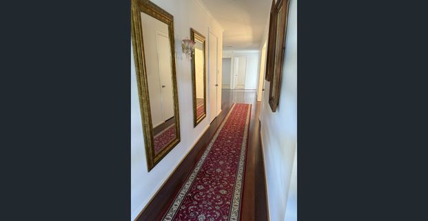 Bottom level 2 bed apartment - Photo 1