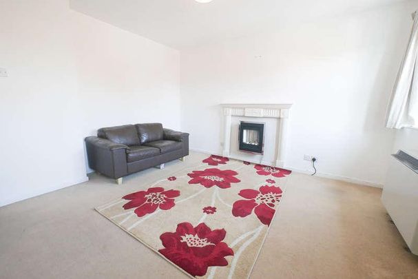 Clarkes Drive, Uxbridge, UB8 - Photo 1