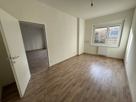 Kompakte günstige 2 -Zimmer Erdgeschoßwohnung mit 35 m² Terrasse- unbefristeter Mietvertrag - Foto 4