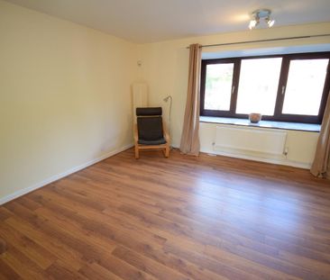1d Stranmillis Court, BT95EU, Belfast - Photo 1