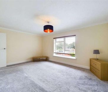 Tunworth Court, Tadley, Hampshire, RG26 - Photo 3