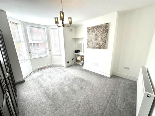 1 bedroom ground floor flat to rent - Photo 1