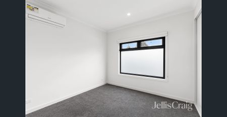 Contemporary Brand New 3-Bedroom Townhouse - Photo 4