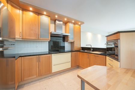 GELIJKVLOERS APP MET GARAGE - Photo 5