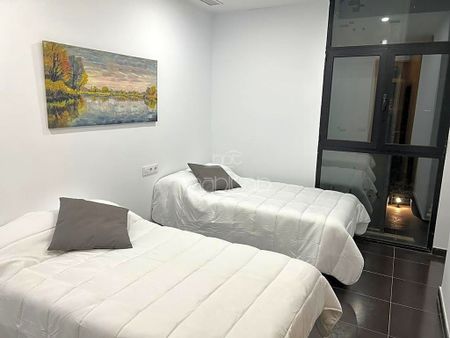 6 bedroom luxury Villa for rent in Casinos, Spain - Photo 5