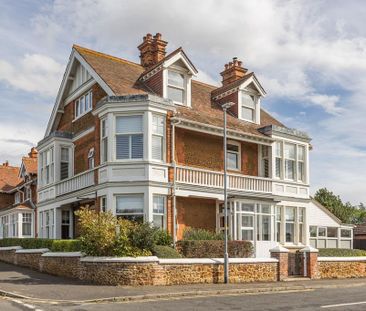 5 bedroom detached house to rent - Photo 1