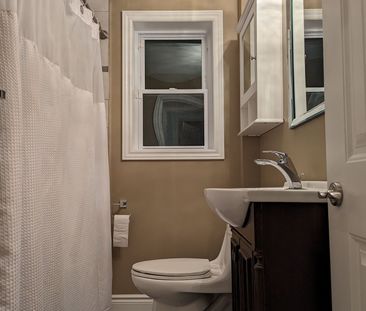 For Lease - 1315 Crossfield Bend, Mississauga, Ontario - Photo 2