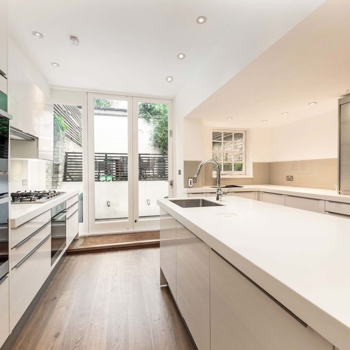 Bramerton Street, Chelsea, SW3 - Photo 1