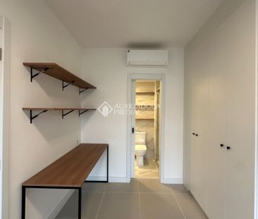 Apartamento com 1 quarto e 45m² para alugar em Praia de Belas, Port... - Photo 2