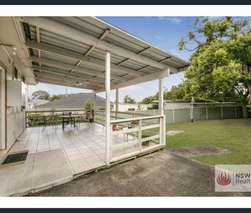 Neat & Tidy 2 Bedroom House - Photo 5