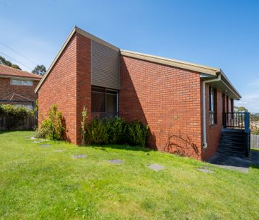 Renovated 2 Bedroom Unit - Photo 3