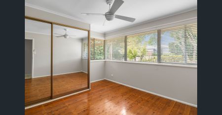 Move in before Christmas! - Photo 2