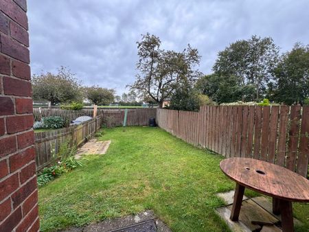 2 bed upper flat to rent in NE3 - Photo 4