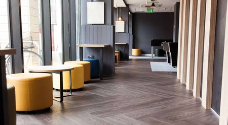 Large Studio - Photo 2