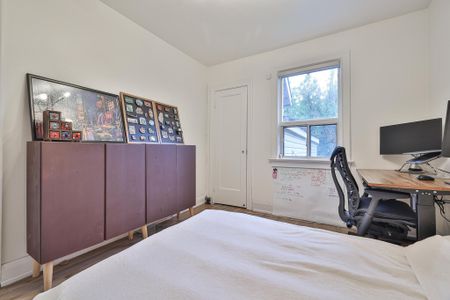 For Lease - 570 Vaughan (Main Floor) Road, Toronto, Ontario - Photo 3