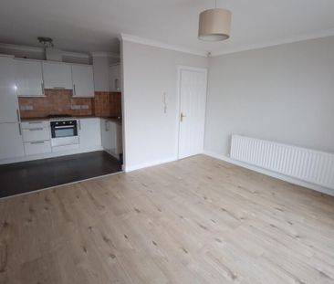 10 Bates Park, Greenisland, Carrickfergus, BT38 8LG - Photo 1