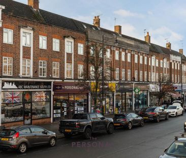 4 bedroom flat to rent - Photo 2