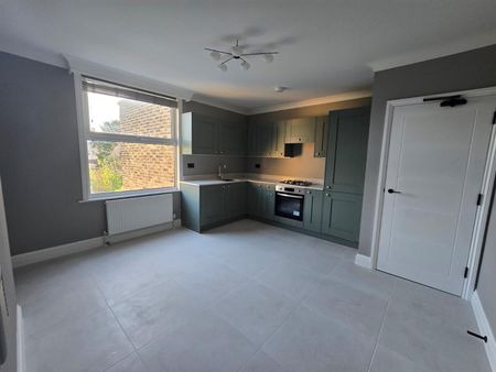 Wrottesley Road, Plumstead SE18, London - Photo 2