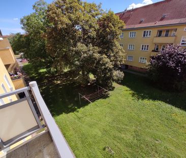 Sanierte 3-Raum-Wohnung mit 70 m² in der Lauestraße 2, Magdeburg! - Photo 4
