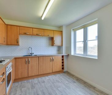 2 bedroom maisonette to rent - Photo 3