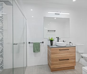Newly Renovated Home In Sought After East Albury - Photo 4