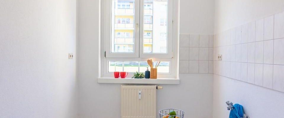 In ruhiger Seitenstraße gelegene 3-Raum-Whg. mit Balkon - Foto 1
