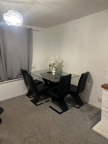 3 Bed Semi-Detached House, Beckhampton Road, NG5 - Photo 4