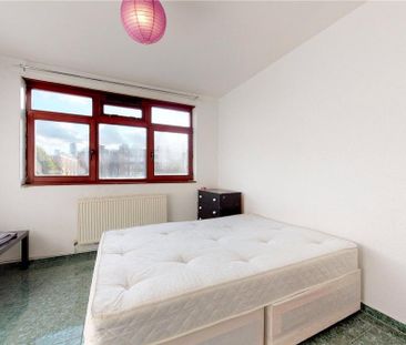 2 bedroom flat in Arden Estate - Photo 1