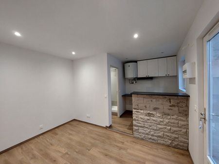 Location Appartement 2 pièces 23m² - Photo 4